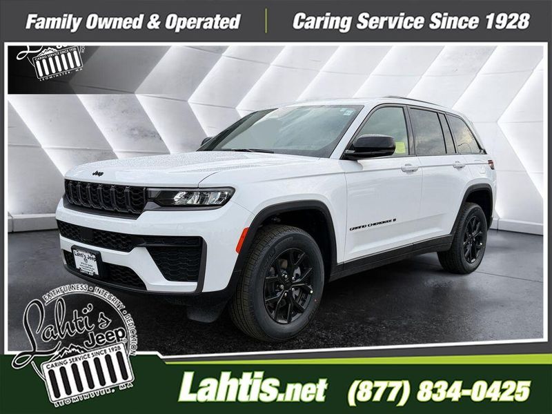 New 2026 Jeep Grand Cherokee Laredo Altitude 4x4