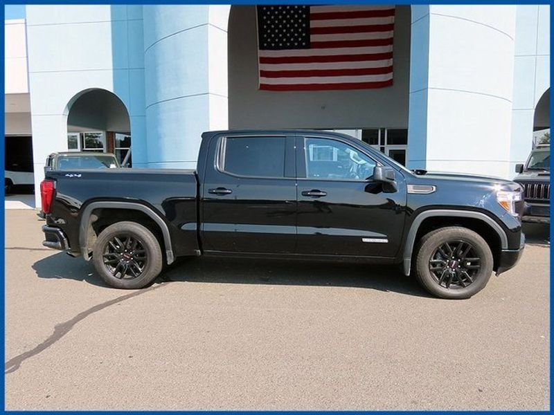 2022 GMC Sierra 1500 Limited ElevationImage 2