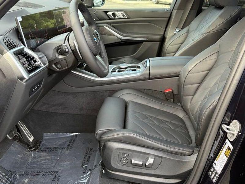 New 2026 BMW X5 xDrive40iImage 17