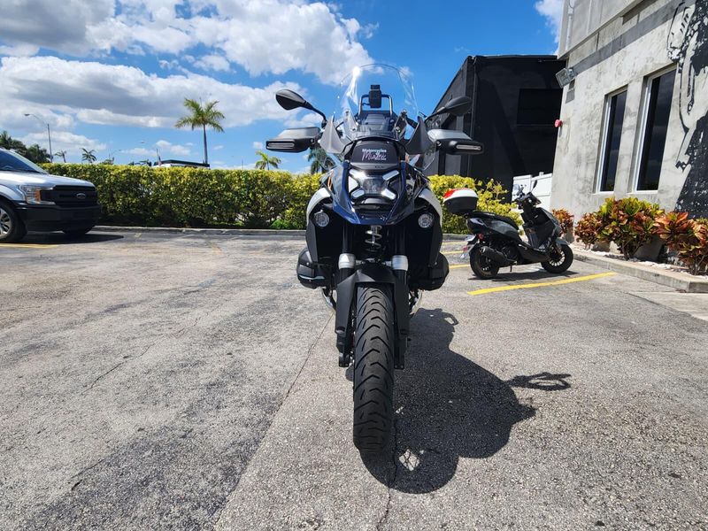 2026 BMW R 1300 GSImage 2