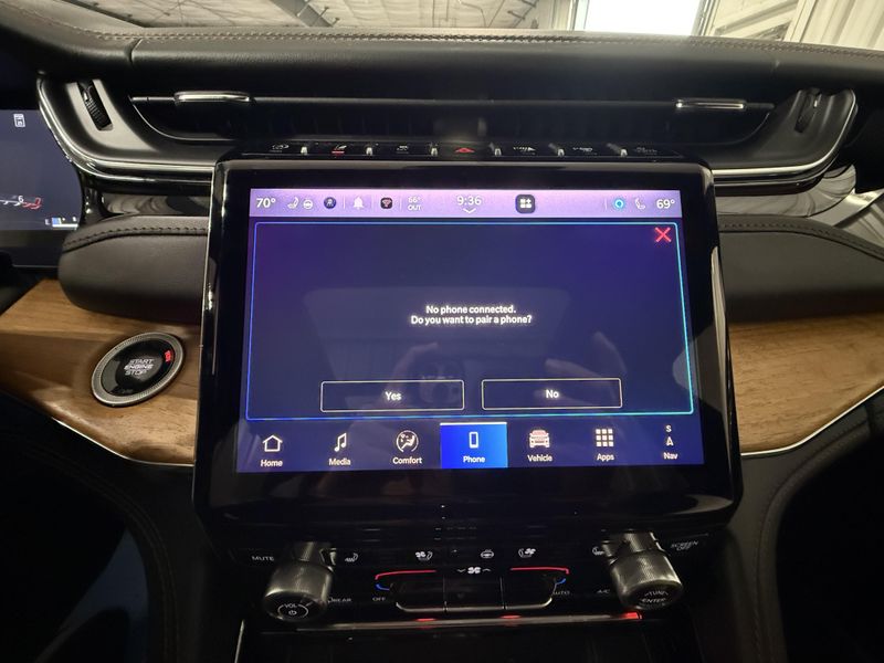 Used 2025 Jeep Grand Cherokee L Summit ReserveImage 31
