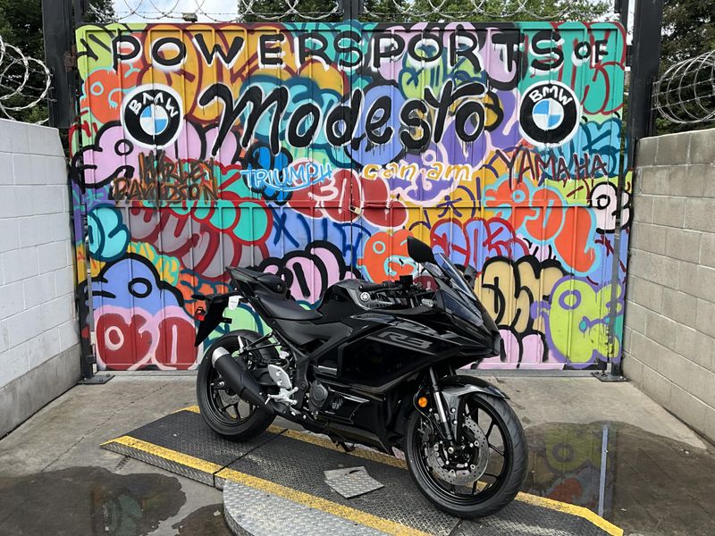New 2026 Yamaha YZF-R3 ABS Image 2