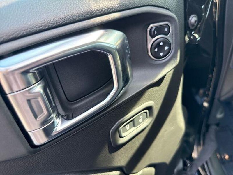 2025 Jeep Wrangler 4-door Sport S