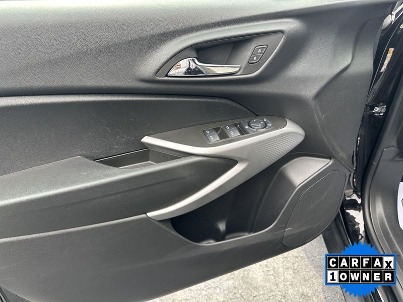 Used 2024 Chevrolet Trax 1RSImage 12