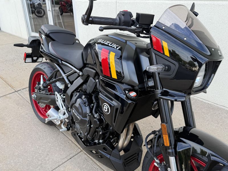 2026 Suzuki GSX8TTImage 6