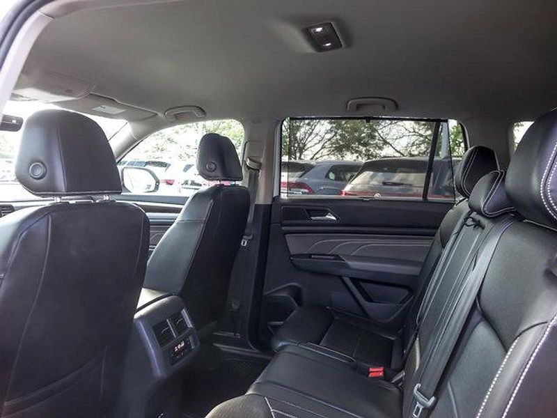 2022 Volkswagen Atlas V6 SE Technology photo 11