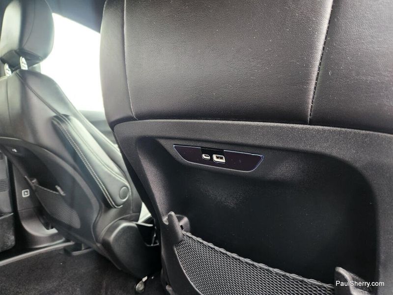 New 2026 Chrysler Pacifica Select