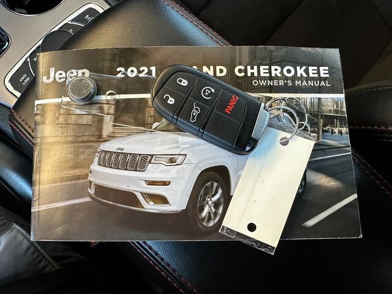 2021 Jeep Grand Cherokee TrailhawkImage 9