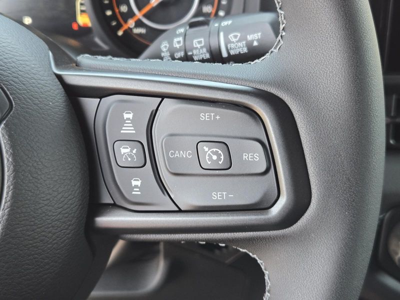 New 2026 Jeep Wrangler 4-door Rubicon X