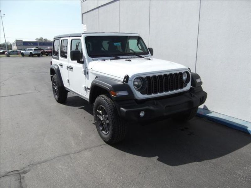 2025 Jeep Wrangler Unlimited Sport S photo 6
