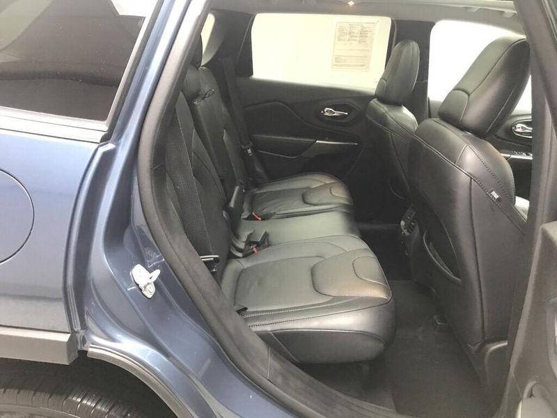 Used 2021 Jeep Cherokee LimitedImage 22