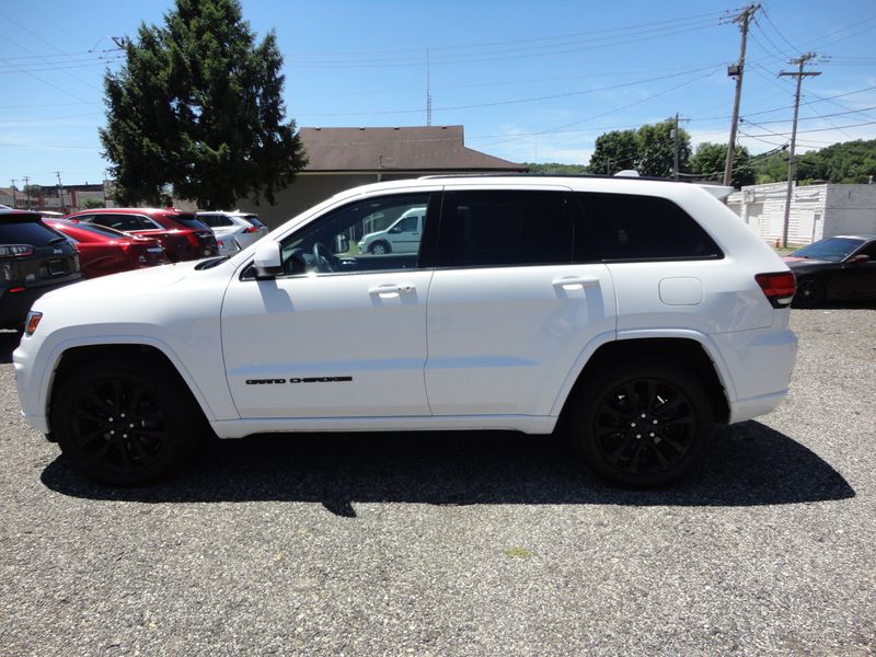 2020 Jeep Grand Cherokee AltitudeImage 1