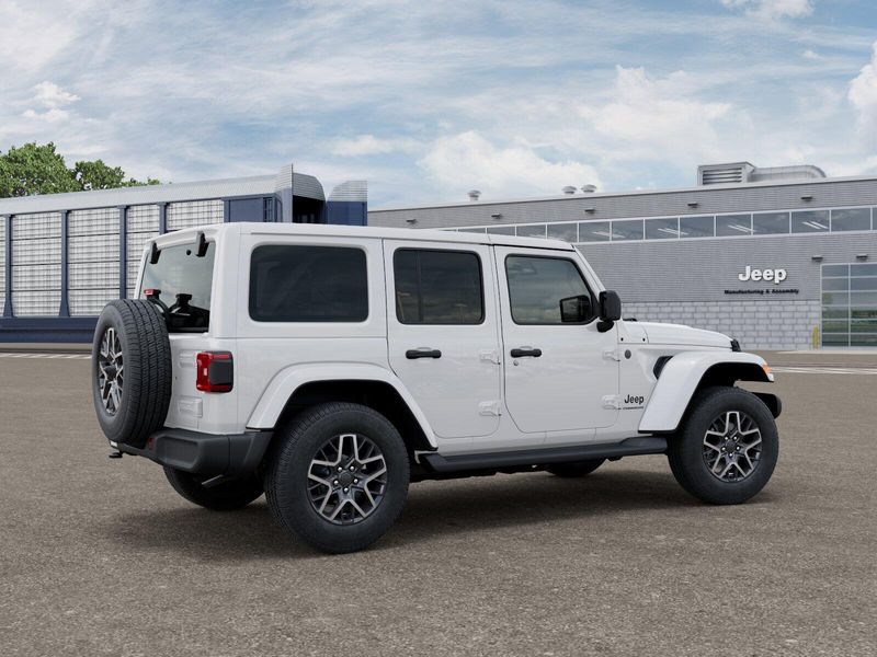 New 2026 Jeep Wrangler SaharaImage 4