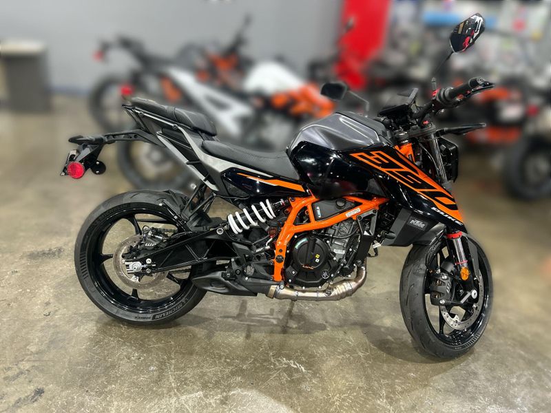 New 2026 KTM 390 DUKE Image 11