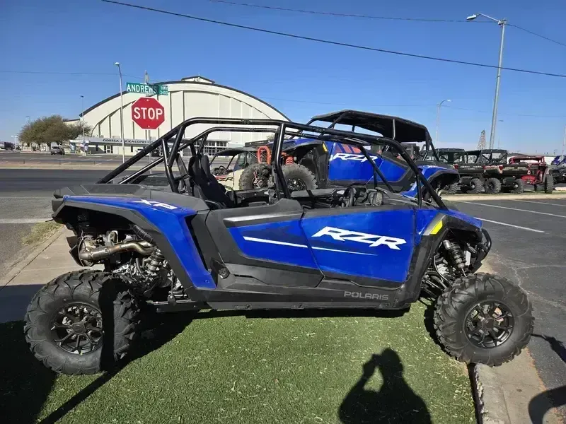 NEW 2025 POLARIS RZR XP 4 1000 ULTIMATE Image 2