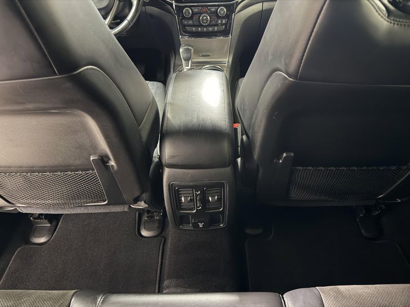 Used 2021 Jeep Grand Cherokee Laredo XImage 19