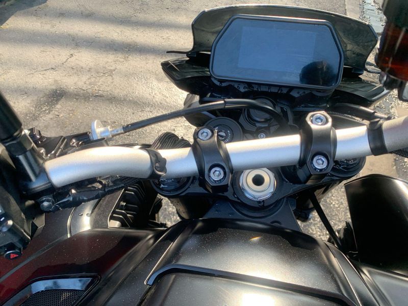 Used 2023 Yamaha MT-10 Image 14