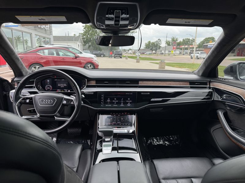 Used 2019 Audi A8 L Image 24