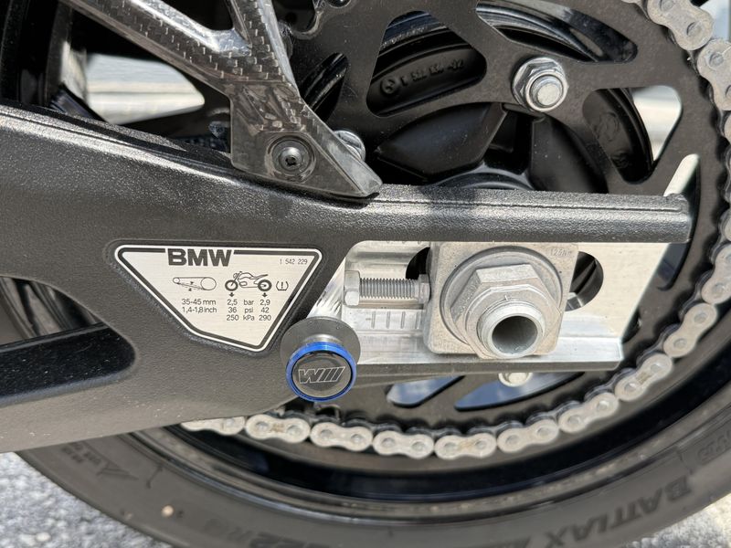 2026 BMW S 1000 R