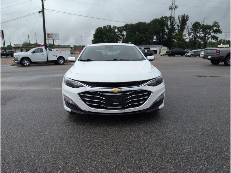 2023 Chevrolet Malibu LTImage 8