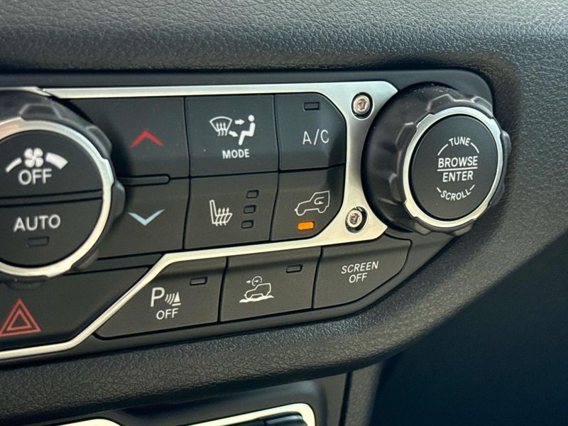 New 2026 Jeep Wrangler 4-door 85th Anniversary Edition