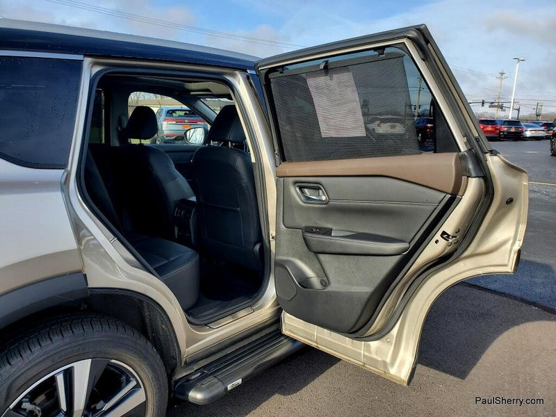 Used 2023 Nissan Rogue SL