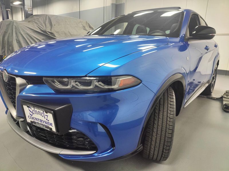 Used 2024 Alfa Romeo Tonale Ti eAWD Premium w/SunroofImage 12