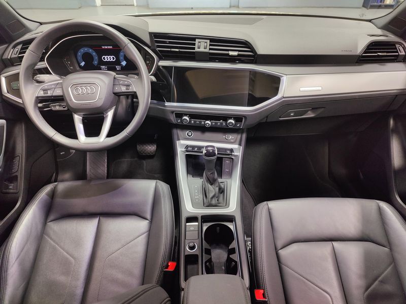 Used 2024 Audi Q3 S line Premium AWD w/ConvenienceImage 18