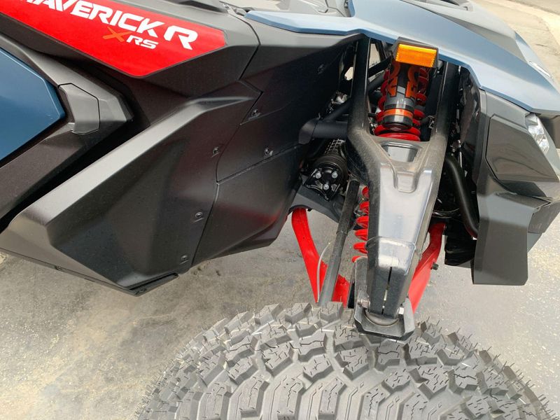 New 2025 Can-Am MAVERICK R MAX X RS 999T DCT Image 15