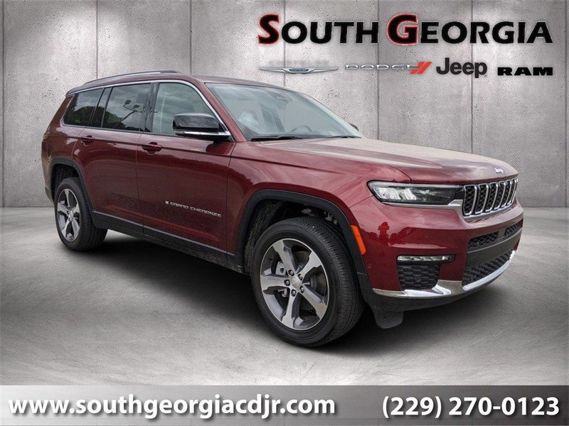 2023 Jeep Grand Cherokee L Limited 4x2Image 1