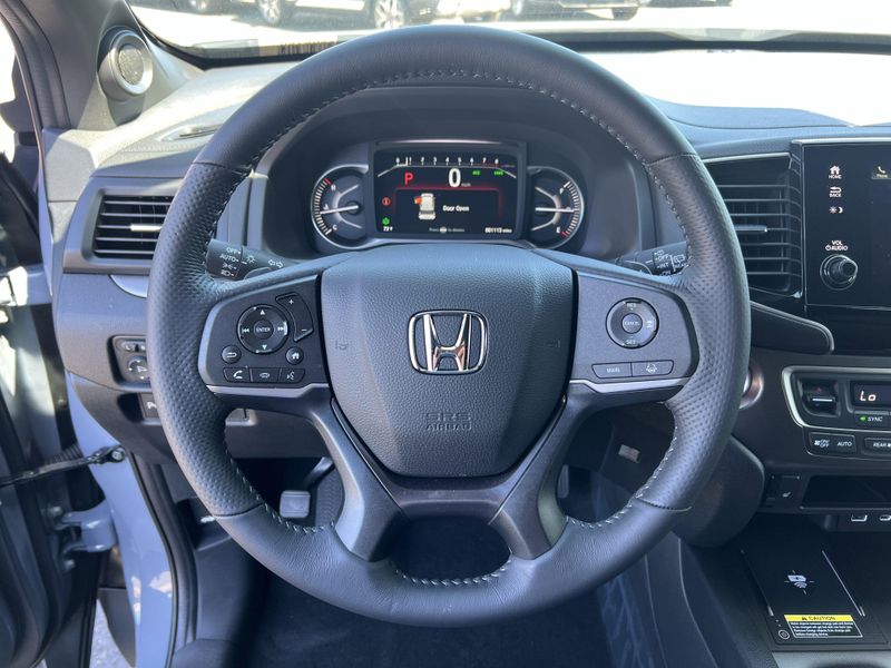 2025 Honda Passport EX-LImage 10
