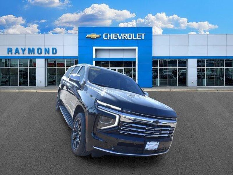 New 2026 Chevrolet Suburban PremierImage 10