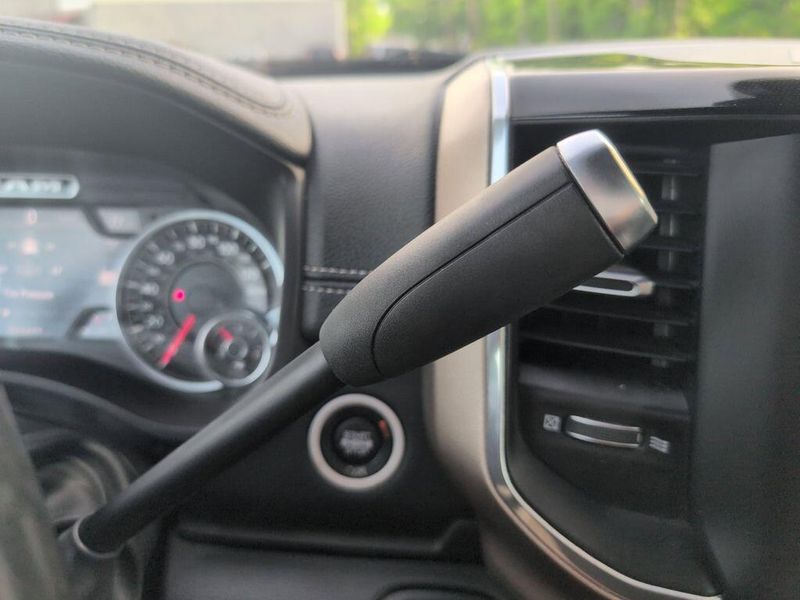 2019 RAM 2500 LaramieImage 27