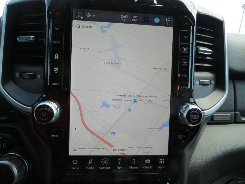 Used 2023 RAM 1500 Big Horn 4x4 4dr Crew Cab 5.6 ft. SB PickupImage 13