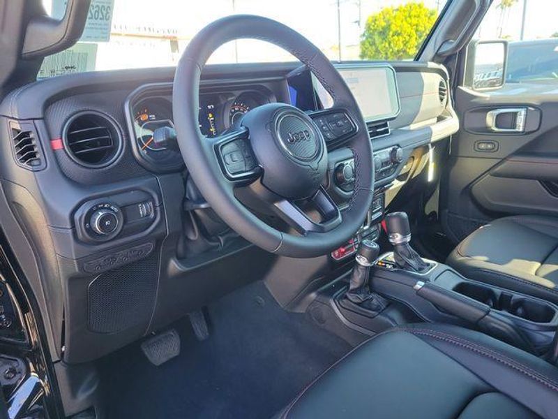 New 2026 Jeep Wrangler Unlimited Rubicon