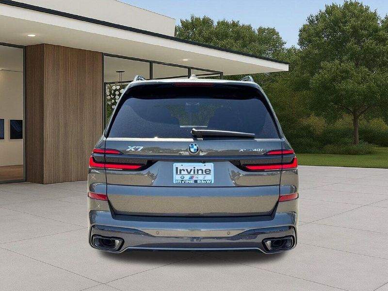 New 2027 BMW X7 xDrive40iImage 10