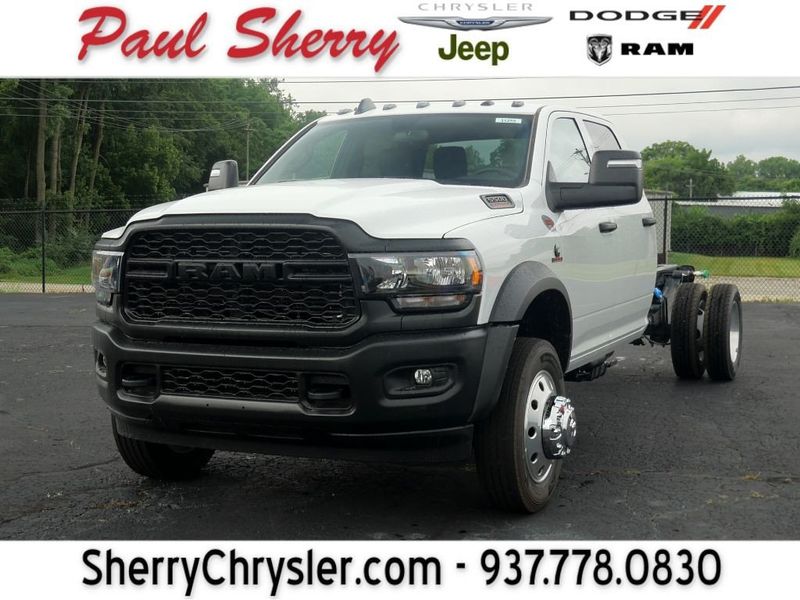 2024 RAM 5500 Tradesman Chassis Crew Cab 4x4 84