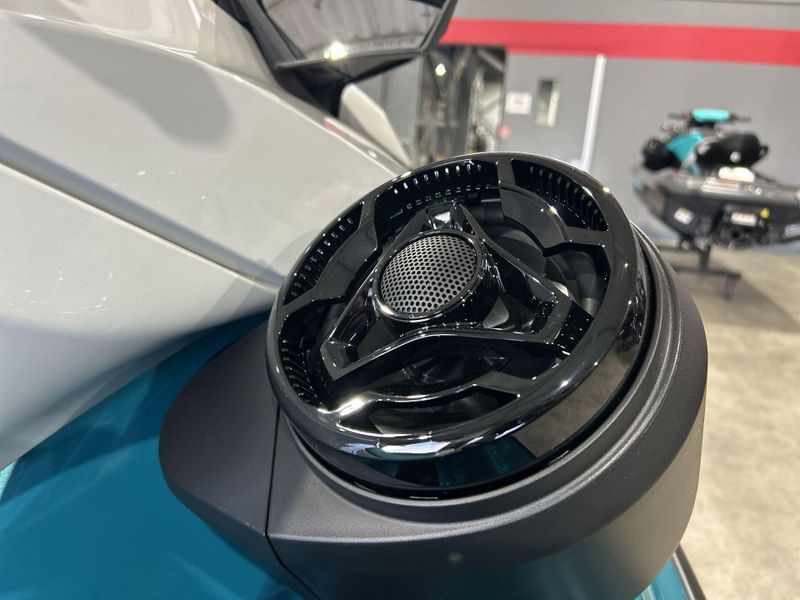 New 2026 Sea-Doo GTI SE 170 (SOUND SYSTEM) Image 23
