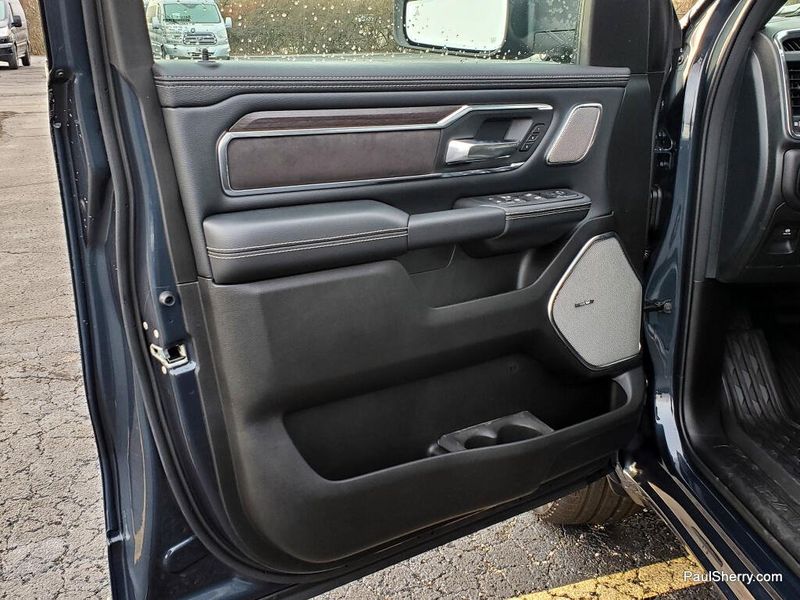 New 2026 RAM 1500 Laramie Crew Cab 4x4 5'7' Box