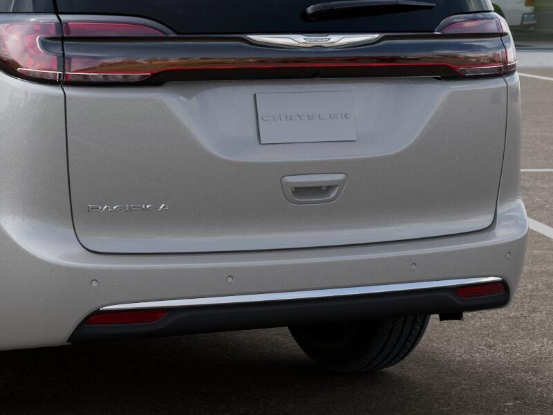 New 2026 Chrysler Pacifica SelectImage 47