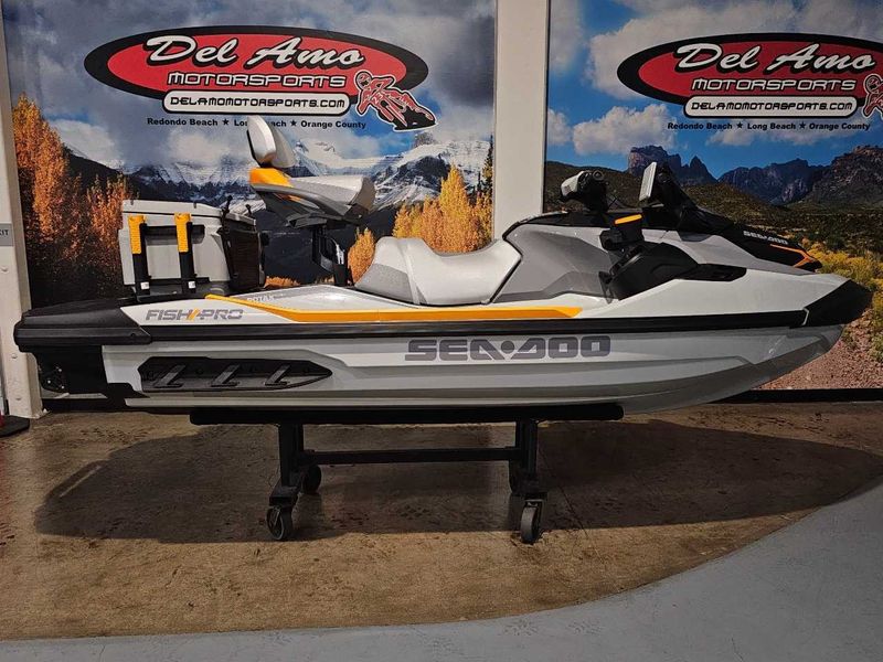 2024 Sea-Doo 19RG  in a SHARK GREY / ORANGE CRUSH exterior color. Del Amo Motorsports of Orange County (949) 416-2102 delamomotorsports.com 