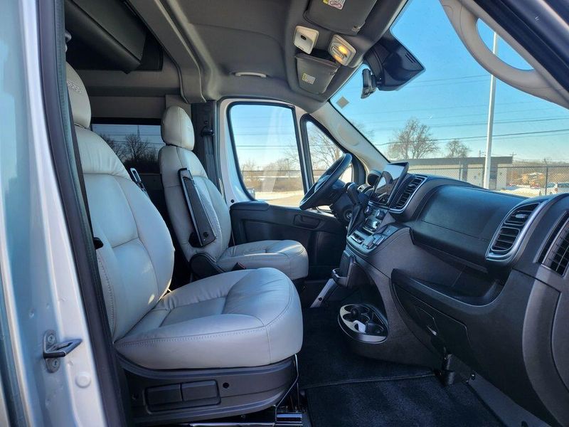 2024 RAM Promaster 2500 Slt+ Window Van High Roof 159