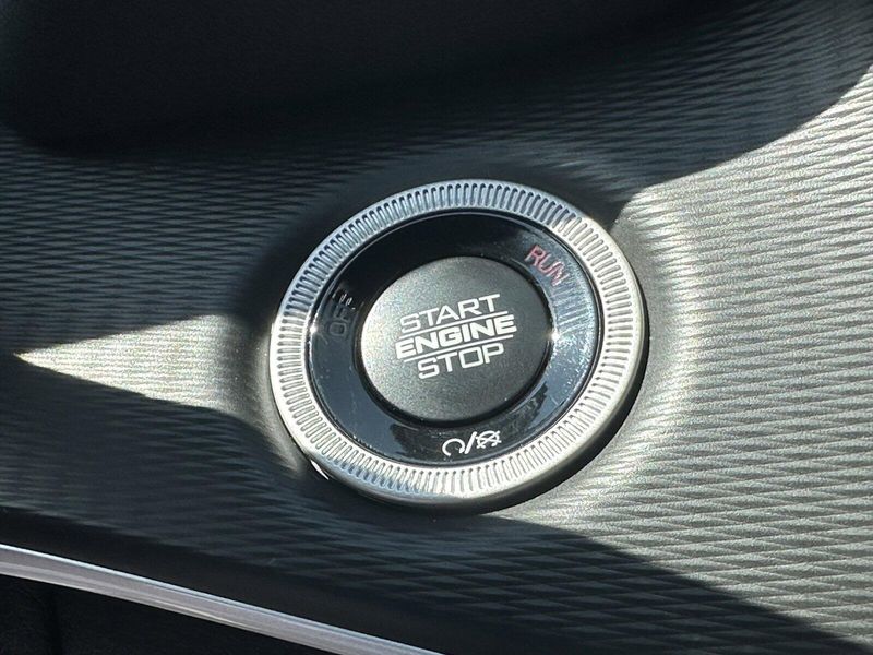2024 Jeep Grand Cherokee L Altitude XImage 17