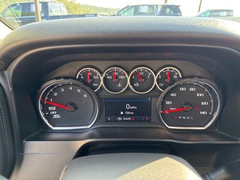 2021 Chevrolet Silverado 1500 LT photo 17