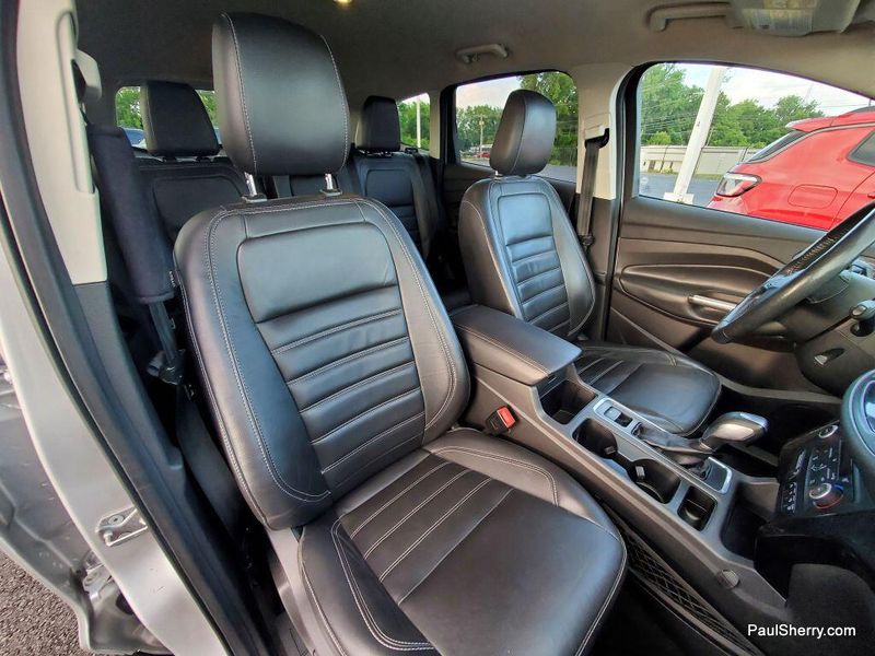 2019 Ford Escape TitaniumImage 14