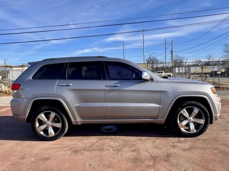 Used 2014 Jeep Grand Cherokee OverlandImage 4