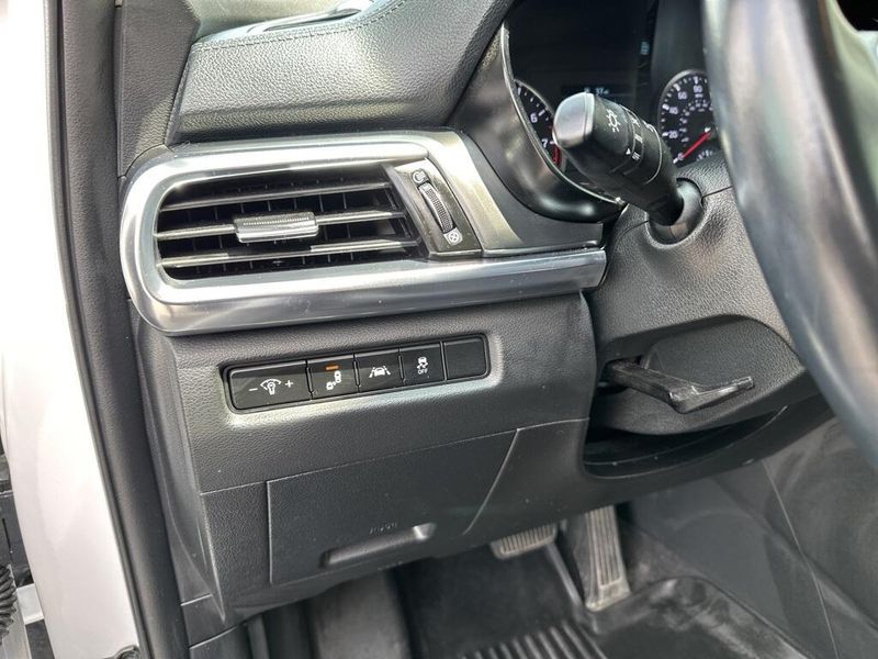 2022 Kia Telluride LXImage 24