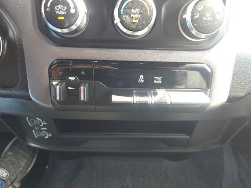 2024 Ram 2500 Big Horn photo 23