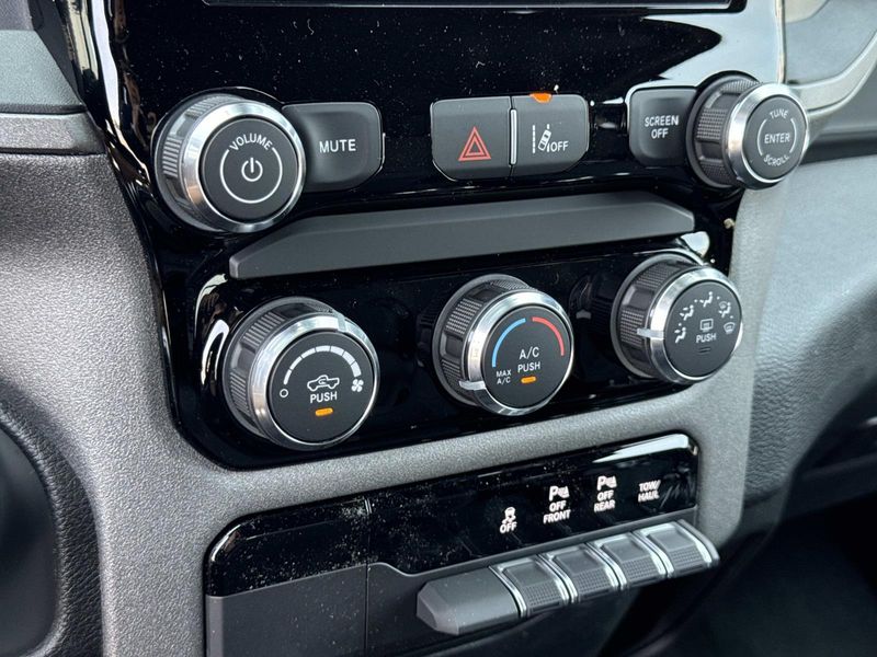 New 2026 RAM 1500 Tradesman Crew Cab 4x2 5'7' Box