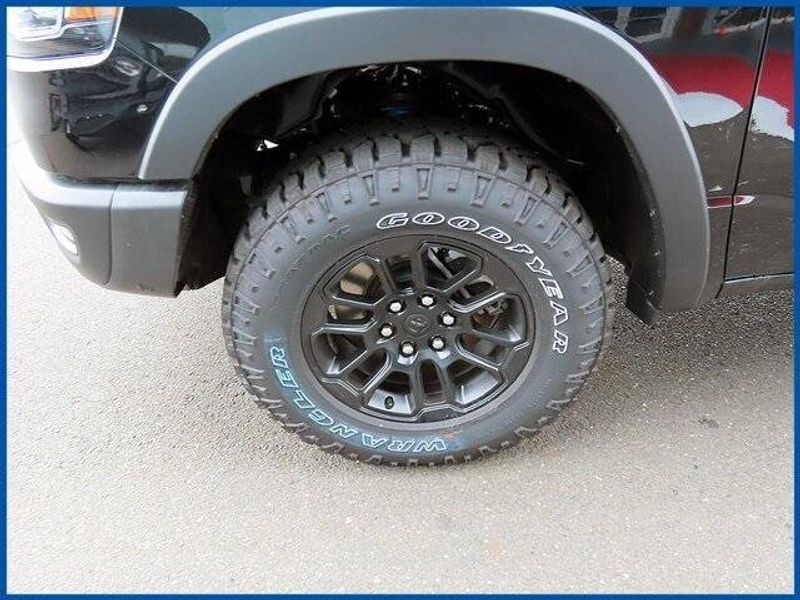 2025 RAM 1500 RebelImage 4